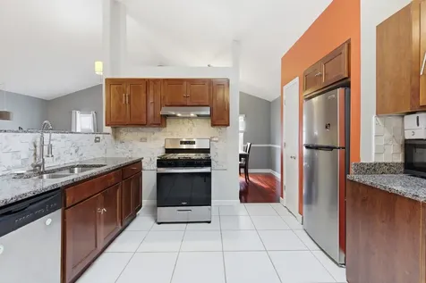 2736 East Goodrich Avenue E Burnham IL 60633