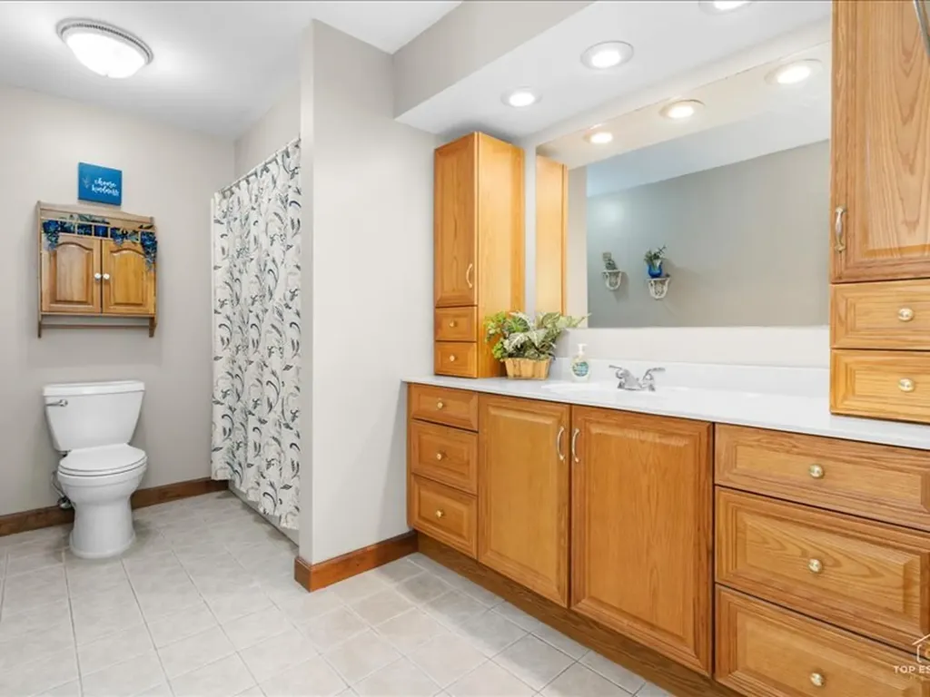 6531 Midhurst Road Downers Grove IL 60516