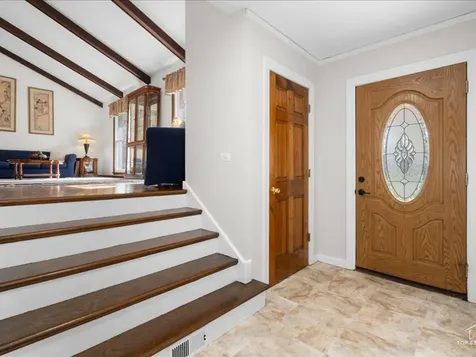 6531 Midhurst Road Downers Grove IL 60516