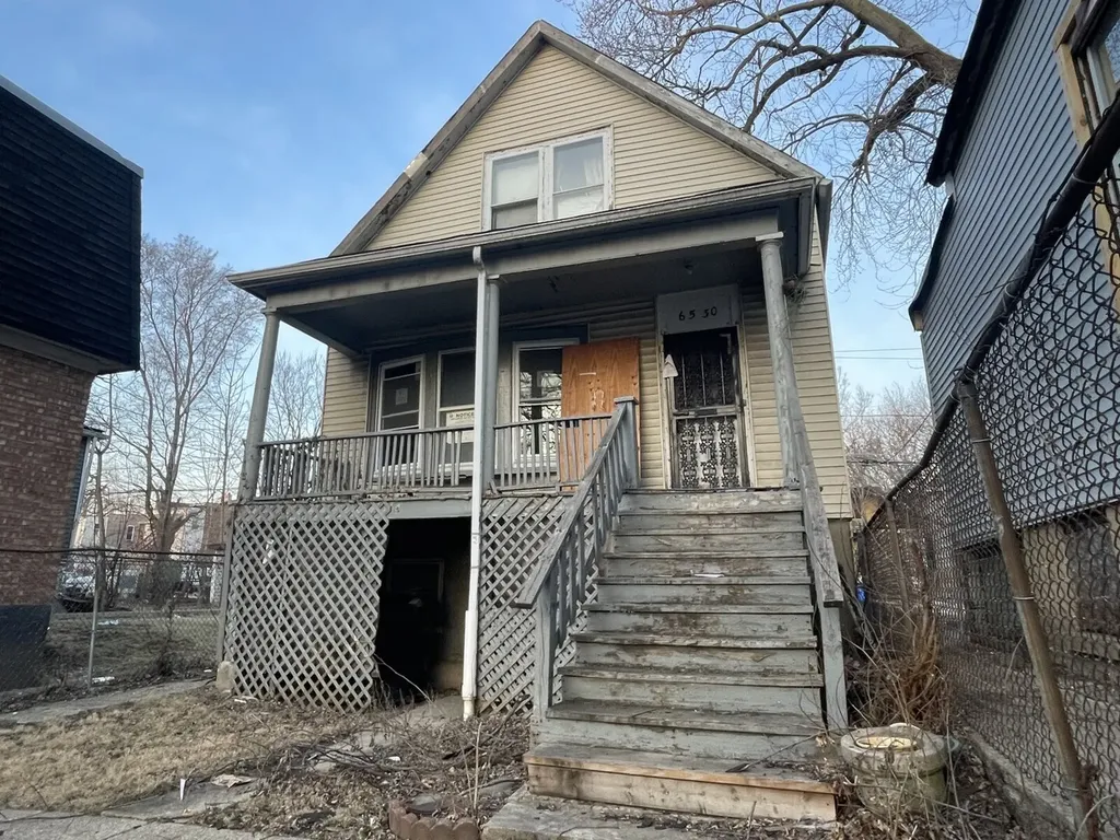 6530 South Carpenter Street Chicago IL 60621