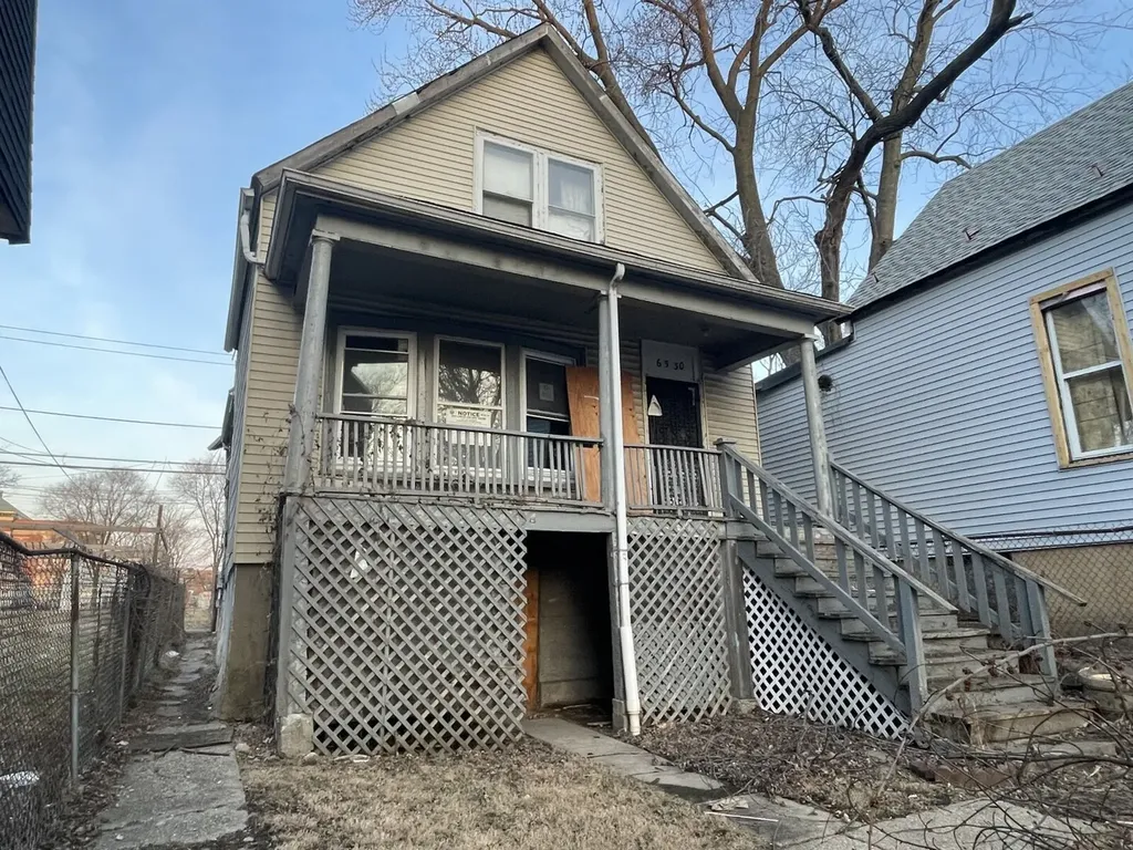 6530 South Carpenter Street Chicago IL 60621