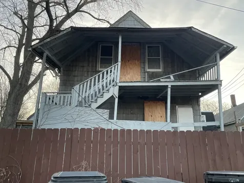 6530 South Carpenter Street Chicago IL 60621