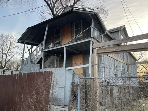 6530 South Carpenter Street Chicago IL 60621