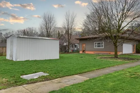 310 North 1st Street Fairbury IL 61739