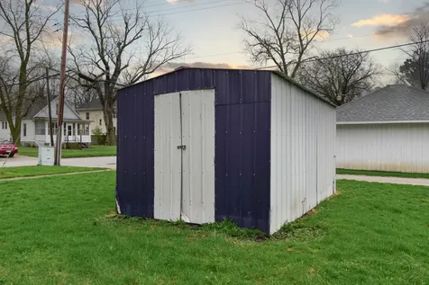 310 North 1st Street Fairbury IL 61739
