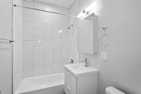 7501 North Eastlake Terrace Chicago IL 60626