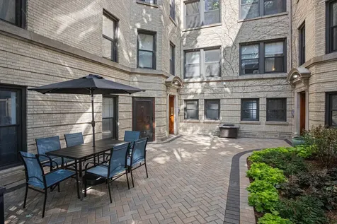 7501 North Eastlake Terrace Chicago IL 60626