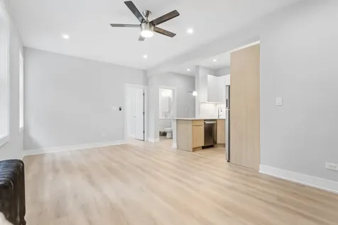 7501 North Eastlake Terrace Chicago IL 60626