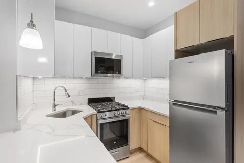 7501 North Eastlake Terrace Chicago IL 60626