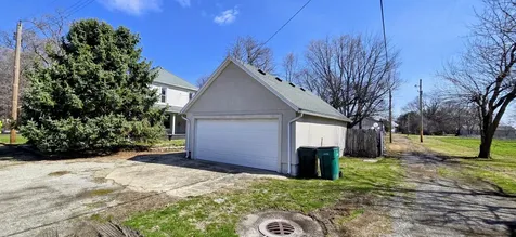 110 Duell Street Milmine IL 61855