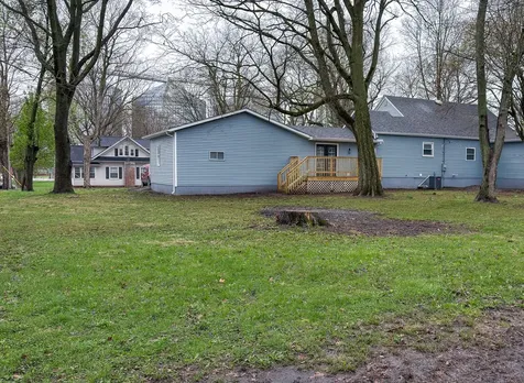 103 West 2nd Street Broadlands IL 61816