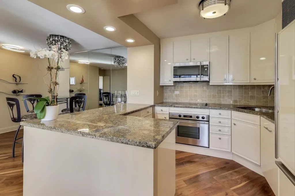 155 North Harbor Drive Chicago IL 60601