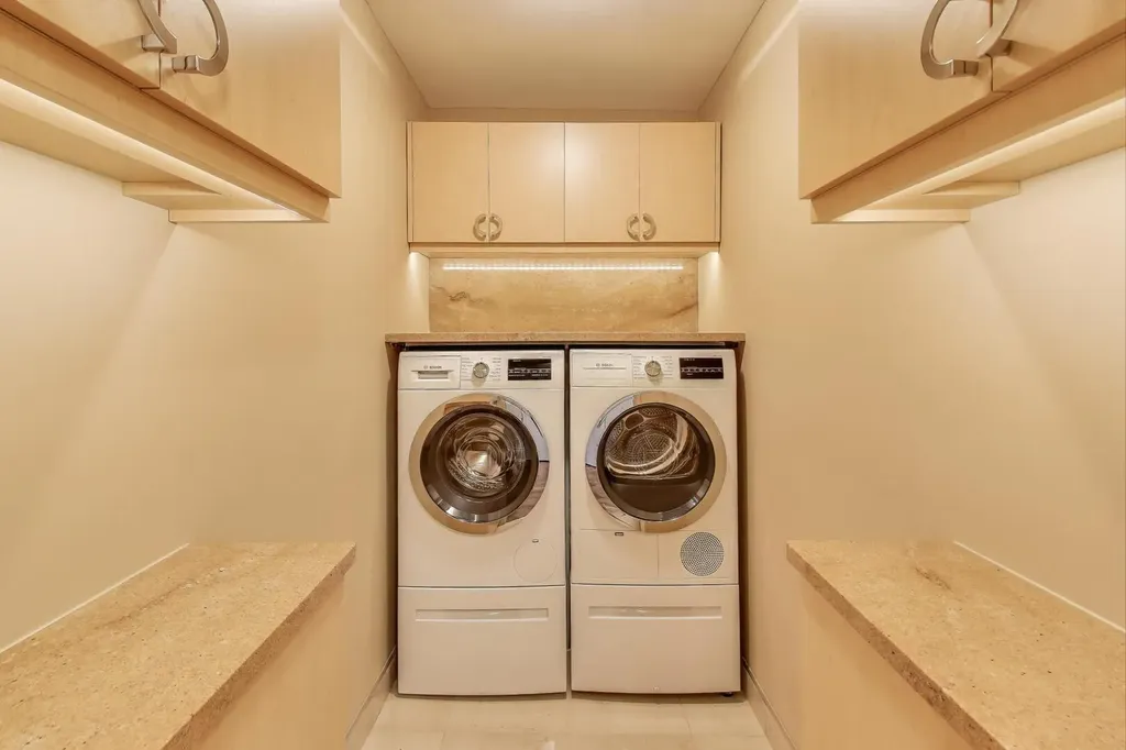 155 North Harbor Drive Chicago IL 60601