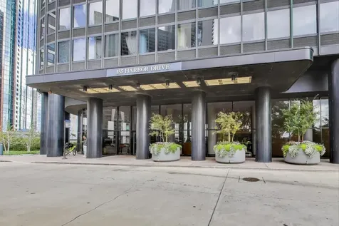 155 North Harbor Drive Chicago IL 60601