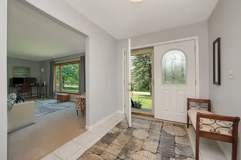1196 Nottingham Lane Elgin IL 60120