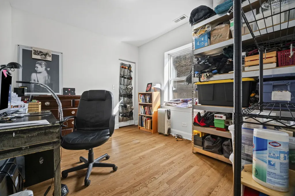 6319 North Sacramento Avenue Chicago IL 60659