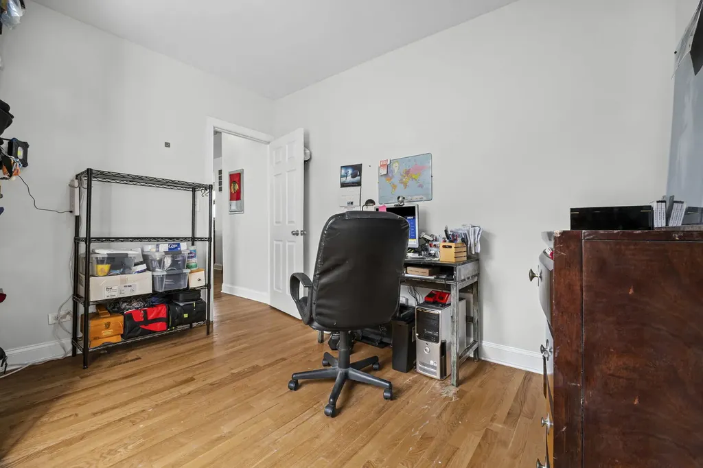 6319 North Sacramento Avenue Chicago IL 60659