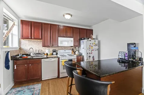 6319 North Sacramento Avenue Chicago IL 60659