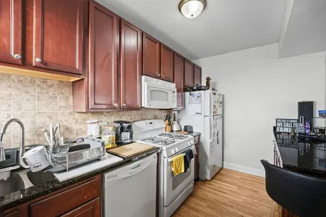 6319 North Sacramento Avenue Chicago IL 60659