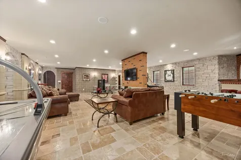 3015 Lincoln Road Oak Brook IL 60523