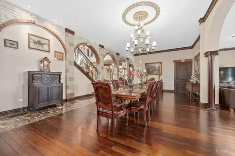 3015 Lincoln Road Oak Brook IL 60523