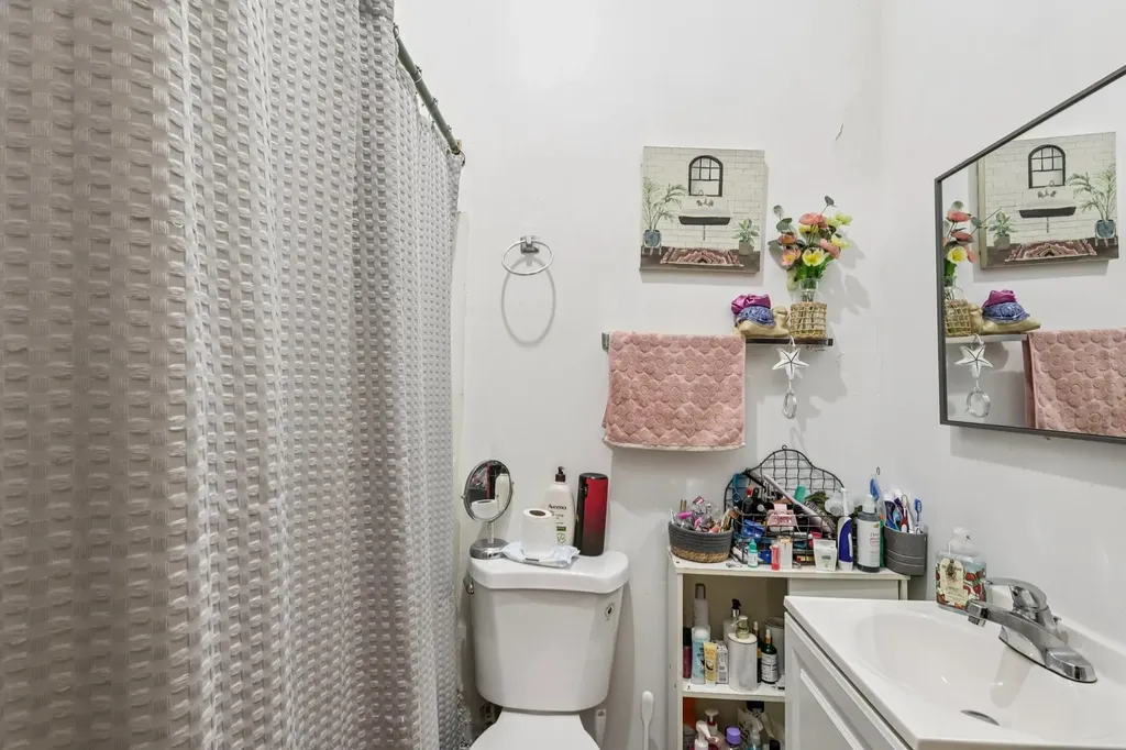1908 South Loomis Street Chicago IL 60608
