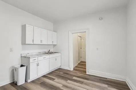1908 South Loomis Street Chicago IL 60608