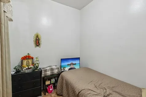 1908 South Loomis Street Chicago IL 60608