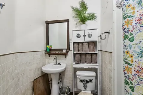 1908 South Loomis Street Chicago IL 60608