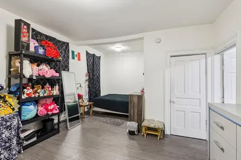 1908 South Loomis Street Chicago IL 60608