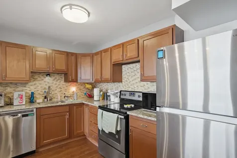 6301 North Sheridan Road Chicago IL 60660