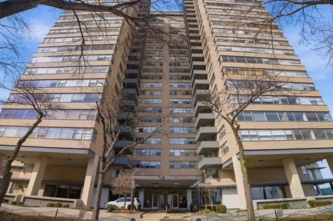 6301 North Sheridan Road Chicago IL 60660