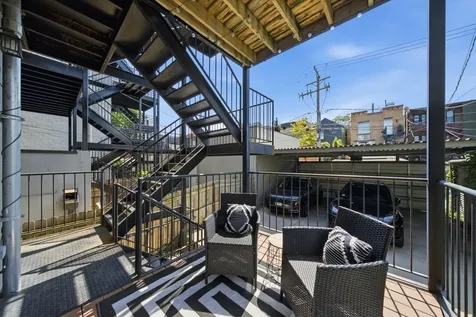 948 North Honore Street Chicago IL 60622