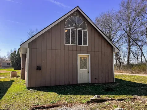 21604 Fox Drive Carlyle IL 62231