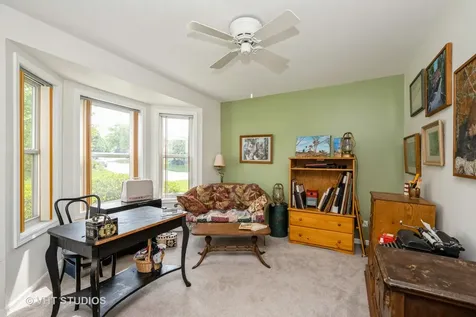 1016 Castleton Court Grayslake IL 60030