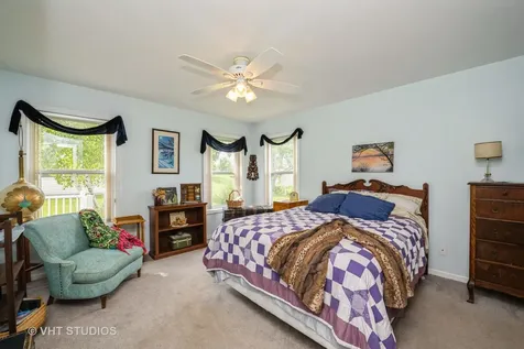 1016 Castleton Court Grayslake IL 60030