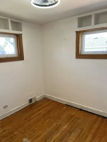 8856 South Washtenaw Avenue Evergreen Park IL 60805