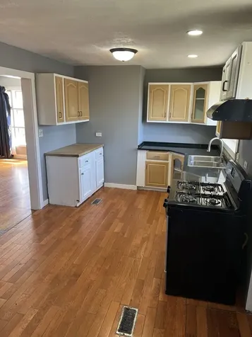 8856 South Washtenaw Avenue Evergreen Park IL 60805