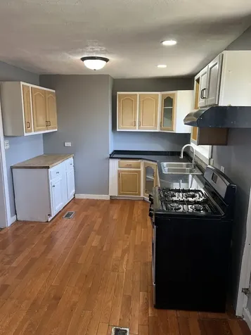 8856 South Washtenaw Avenue Evergreen Park IL 60805