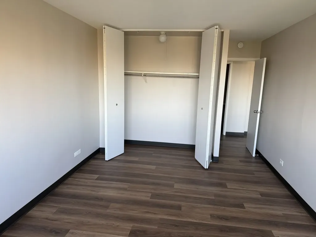 4850 South Lake Park Avenue Chicago IL 60615