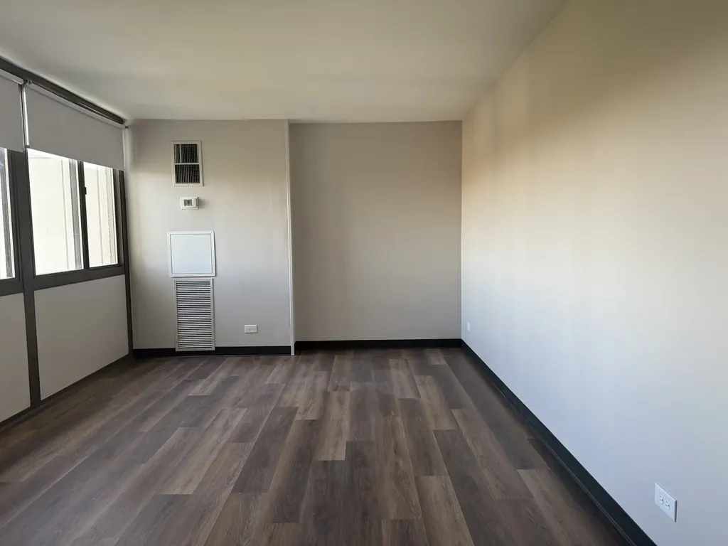 4850 South Lake Park Avenue Chicago IL 60615