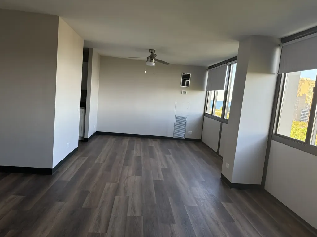 4850 South Lake Park Avenue Chicago IL 60615