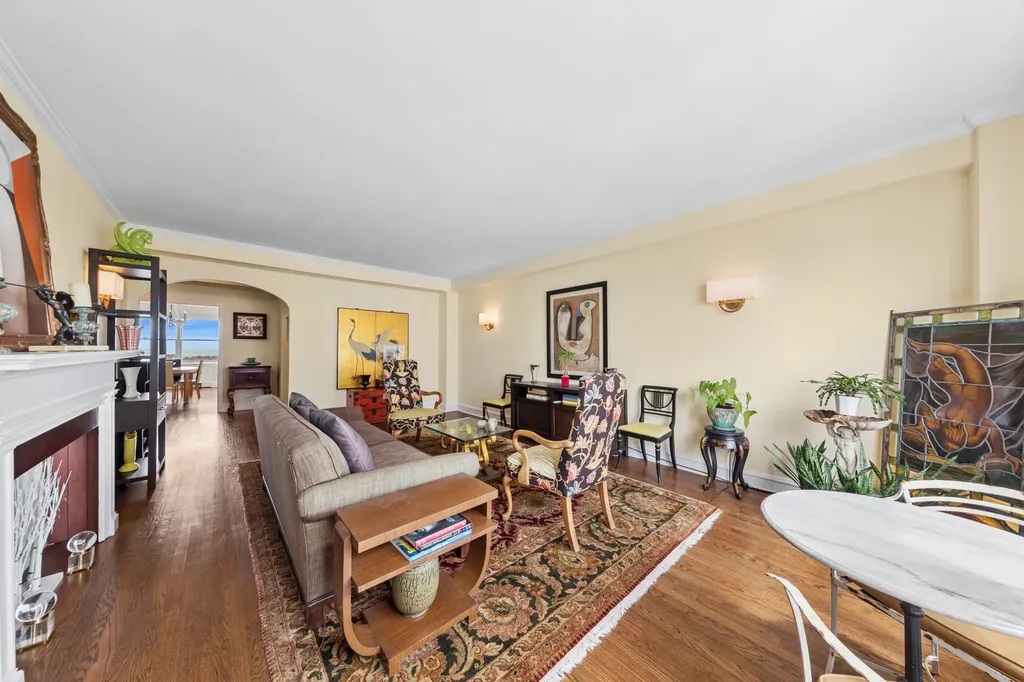 4300 North Marine Drive Chicago IL 60613