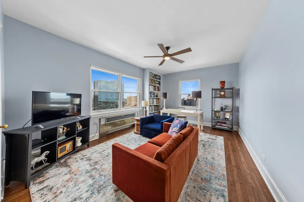 4300 North Marine Drive Chicago IL 60613