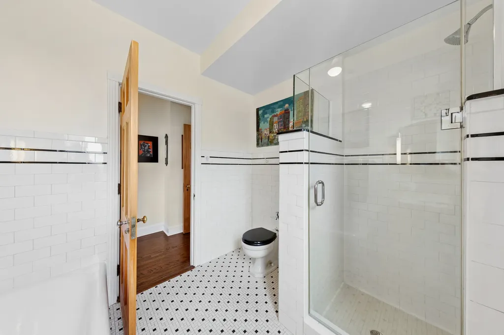 4300 North Marine Drive Chicago IL 60613