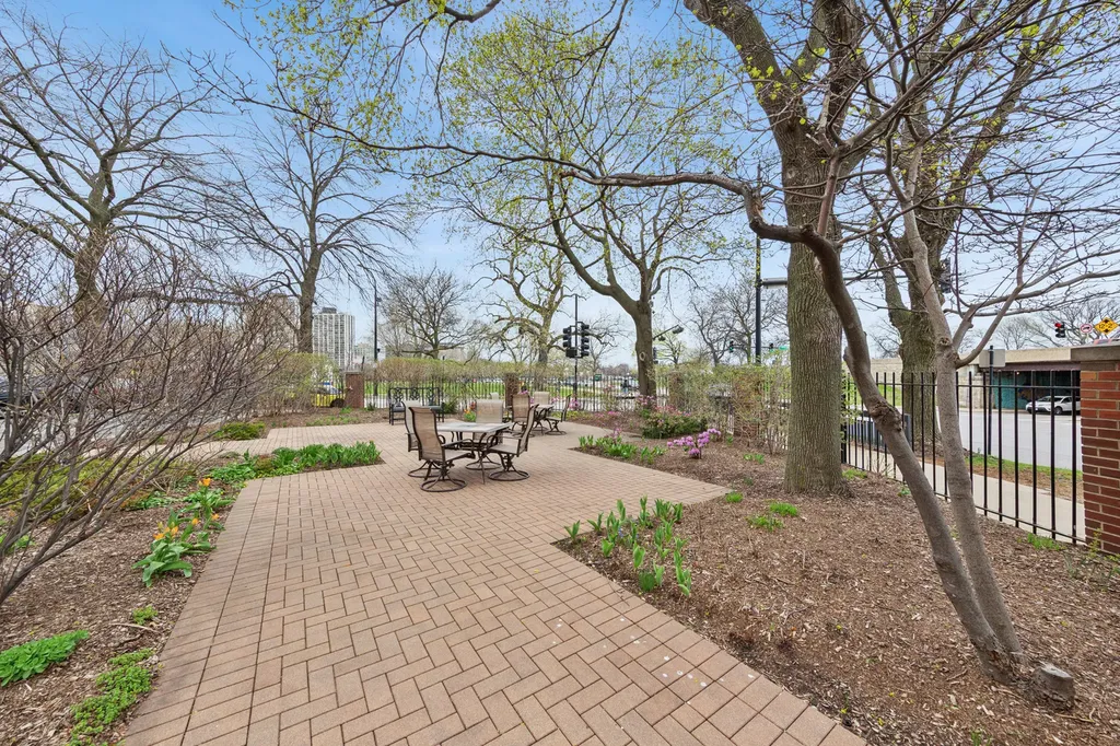 4300 North Marine Drive Chicago IL 60613