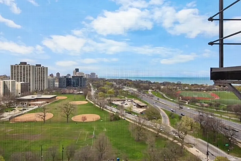 4300 North Marine Drive Chicago IL 60613