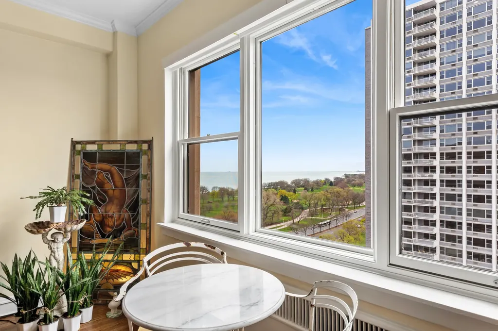 4300 North Marine Drive Chicago IL 60613