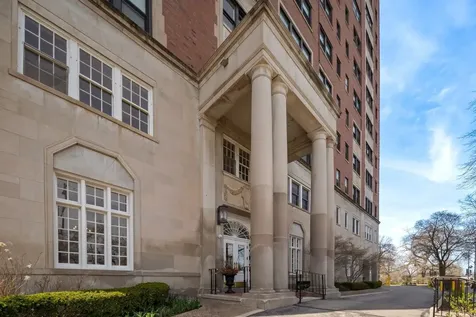 4300 North Marine Drive Chicago IL 60613
