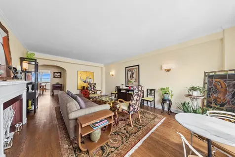 4300 North Marine Drive Chicago IL 60613